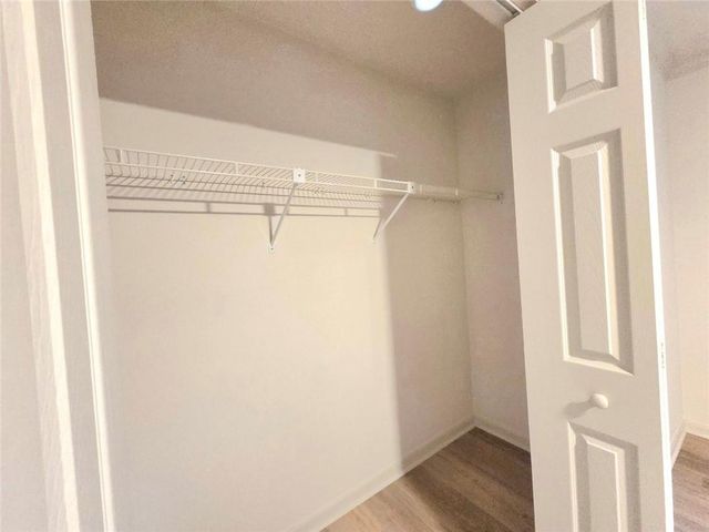 301 Barrington Hills Drive, Atlanta, GA 30350