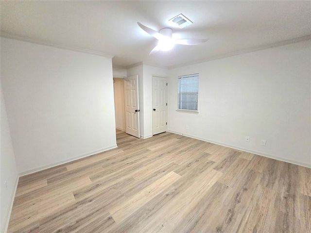 301 Barrington Hills Drive, Atlanta, GA 30350