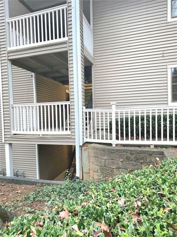 301 Barrington Hills Drive, Atlanta, GA 30350