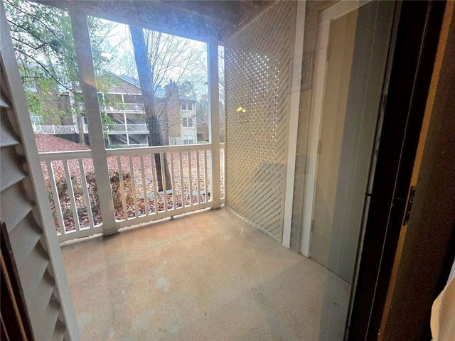 301 Barrington Hills Drive, Atlanta, GA 30350