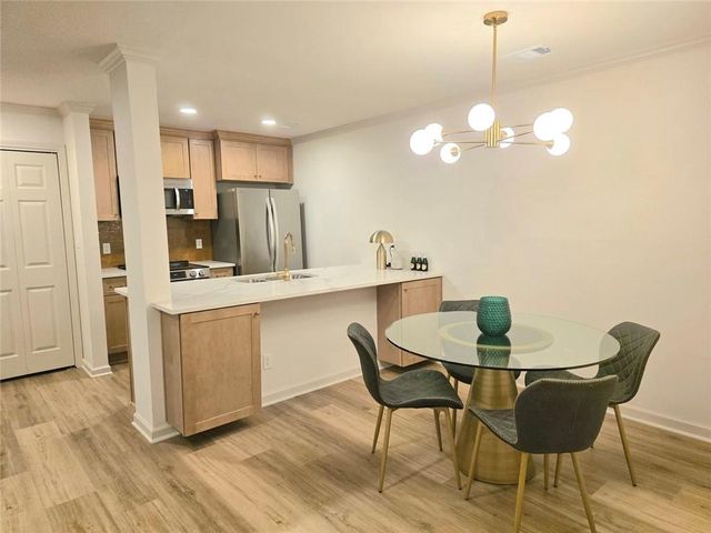 301 Barrington Hills Drive, Atlanta, GA 30350