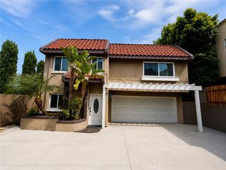 2558 ORANGE Avenue G, Costa Mesa, CA 92627