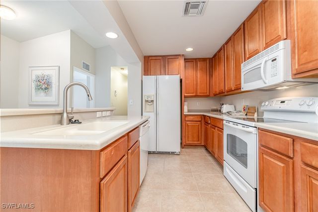 9322 Aegean CIR, Lehigh Acres, FL 33936