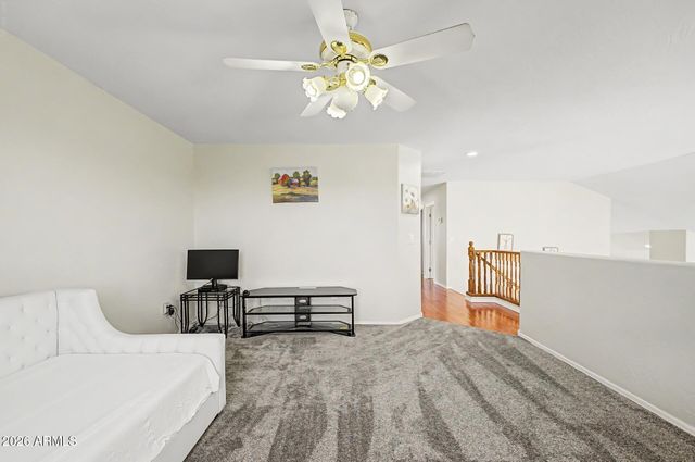 1015 E IRMA Lane, Phoenix, AZ 85024