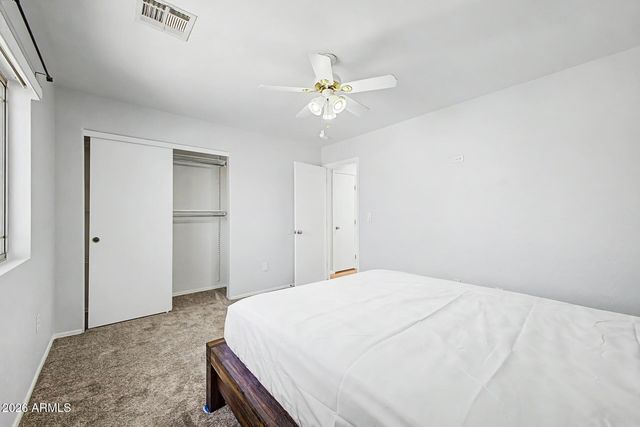 1015 E IRMA Lane, Phoenix, AZ 85024