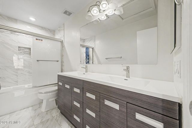 1015 E IRMA Lane, Phoenix, AZ 85024