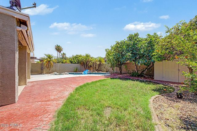 1015 E IRMA Lane, Phoenix, AZ 85024