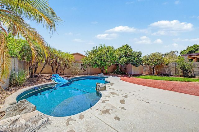 1015 E IRMA Lane, Phoenix, AZ 85024