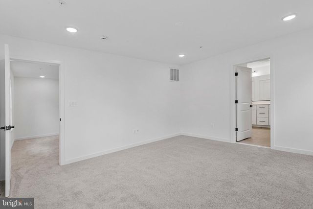 5720 HOWARD DR, Glen Burnie, MD 21061