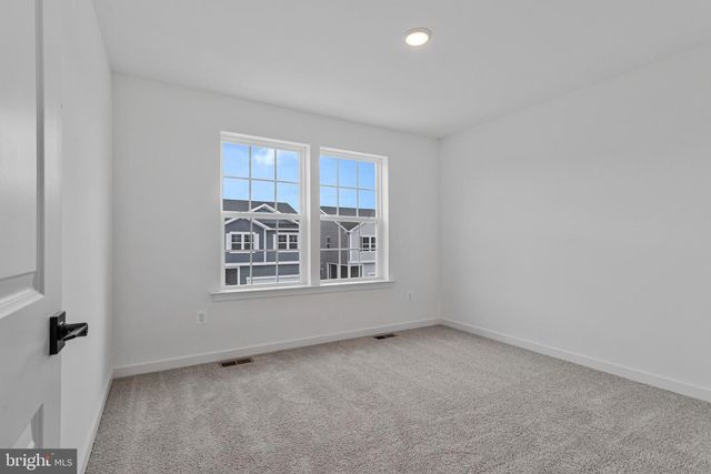 5720 HOWARD DR, Glen Burnie, MD 21061