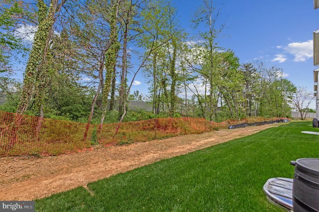 5720 HOWARD DR, Glen Burnie, MD 21061
