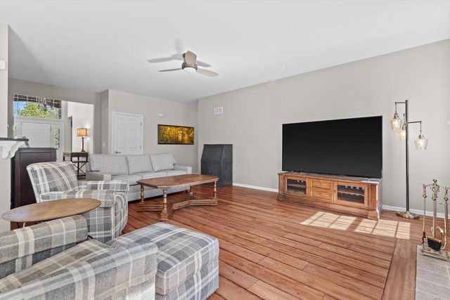7305 148th AVENUE, Kenosha, WI 53142