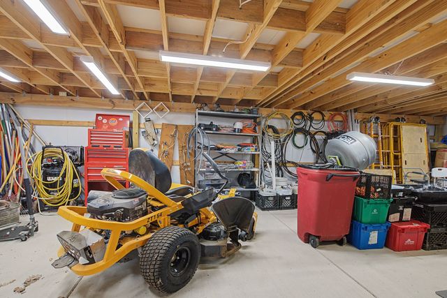 1075 Coker Ford Rd, Portland, TN 37148