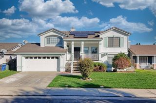 795 Saint Andrew St, Lathrop, CA 95330