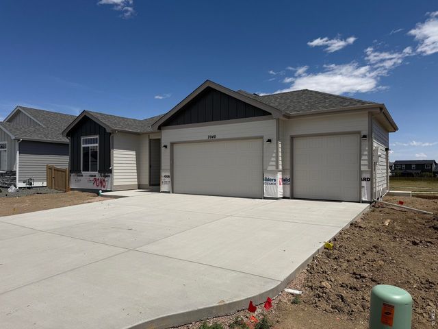 7040 Feather Reed Dr, Wellington, CO 80549