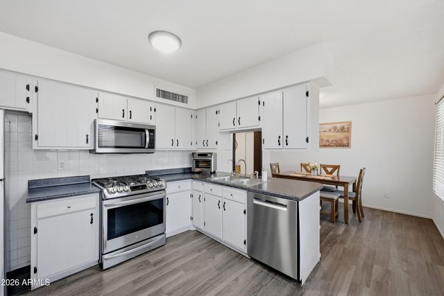 17406 N 13TH Avenue, Phoenix, AZ 85023