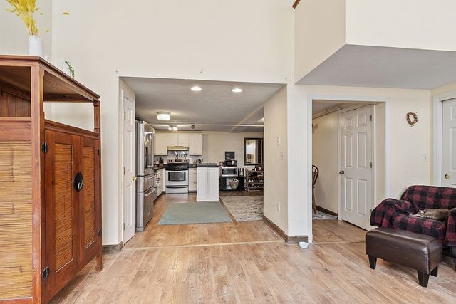 200 Market St 44B, Lowell, MA 01852