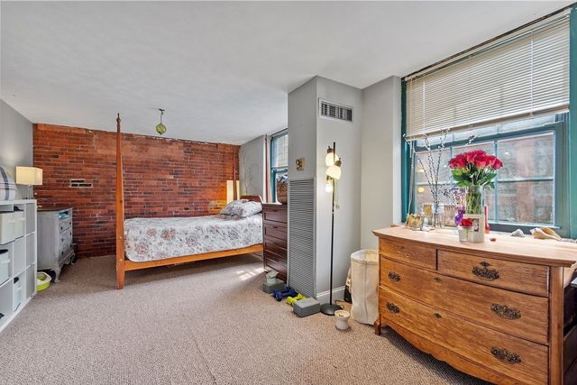 200 Market St 44B, Lowell, MA 01852