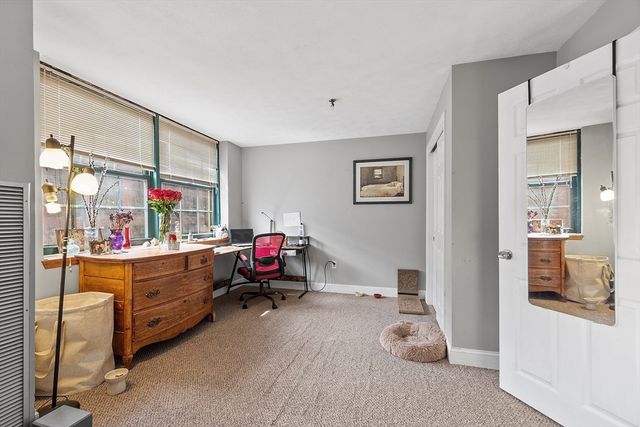 200 Market St 44B, Lowell, MA 01852