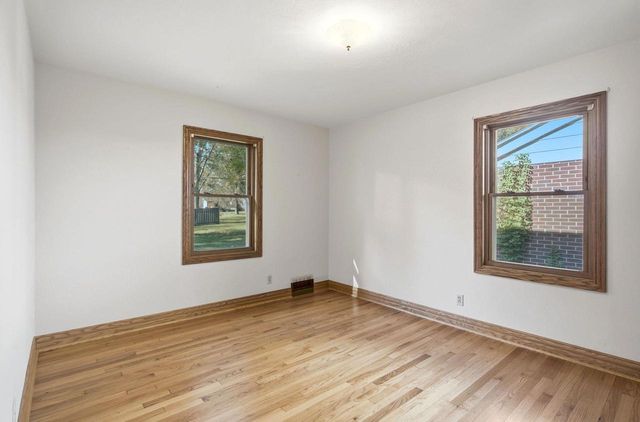 1227 DIVISION STREET, Green Bay, WI 54303