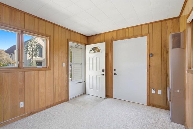 1227 DIVISION STREET, Green Bay, WI 54303