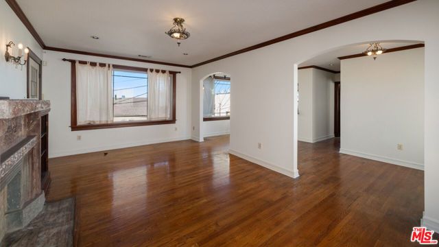 2331 Lucerne Avenue, Los Angeles, CA 90016