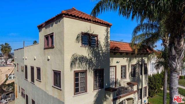 2331 Lucerne Avenue, Los Angeles, CA 90016