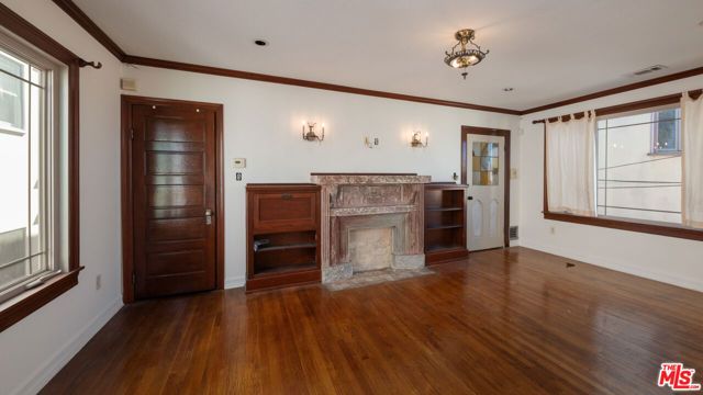 2331 Lucerne Avenue, Los Angeles, CA 90016