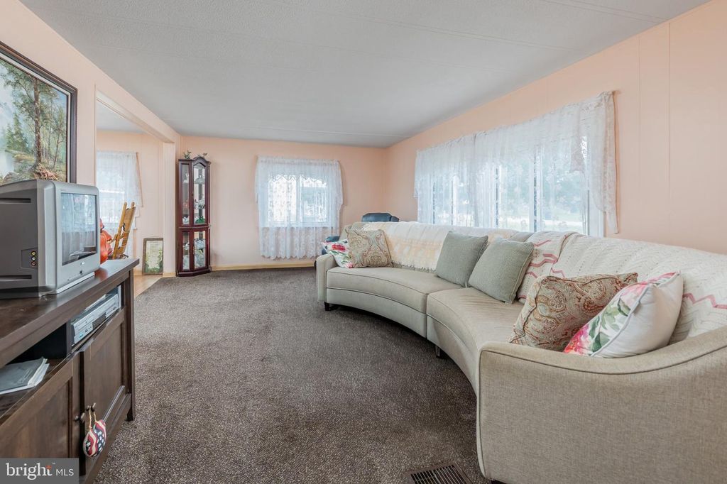 33 SICKLER ST, QUINTON, NJ 08072 — photo 3