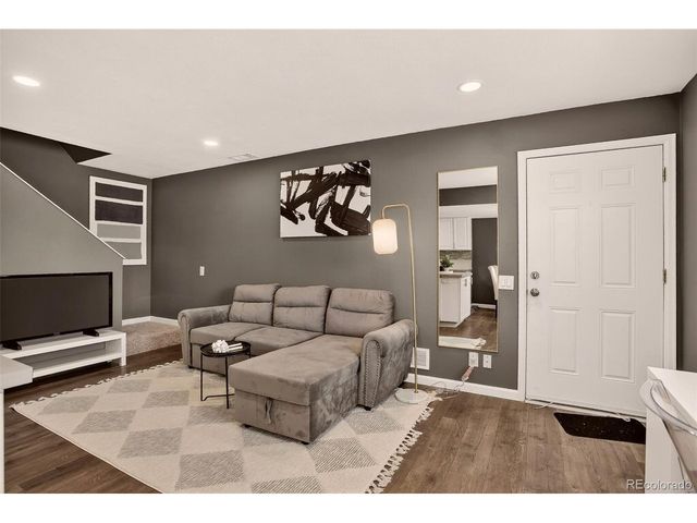 1204 S Uvalda St, Aurora, CO 80012