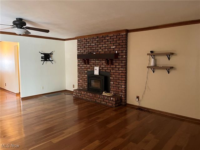 58611 Sharon Boulevard, Rayland, OH 43935