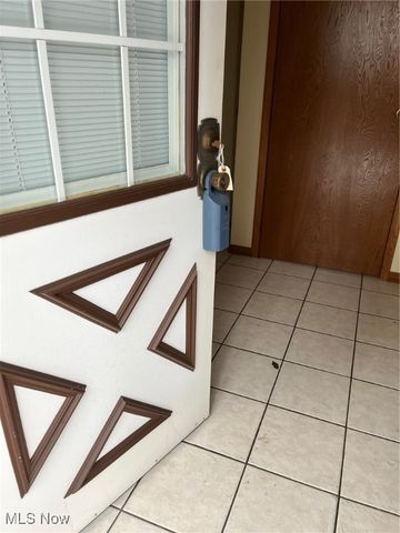 58611 Sharon Boulevard, Rayland, OH 43935