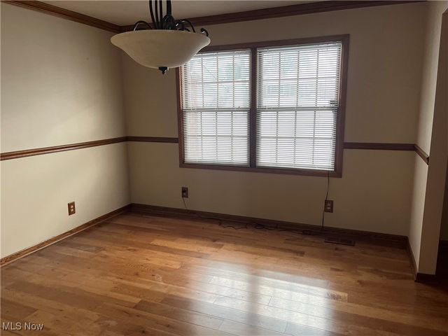 58611 Sharon Boulevard, Rayland, OH 43935