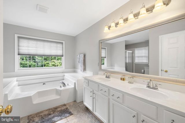 38 LYNCHESTER DR, Fredericksburg, VA 22406