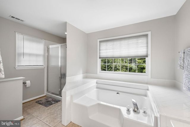 38 LYNCHESTER DR, Fredericksburg, VA 22406
