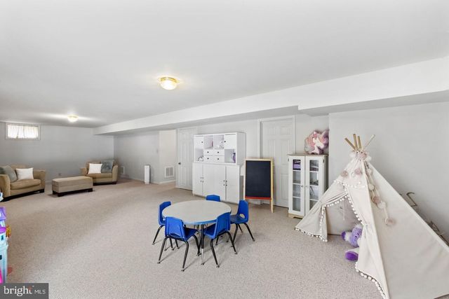 38 LYNCHESTER DR, Fredericksburg, VA 22406