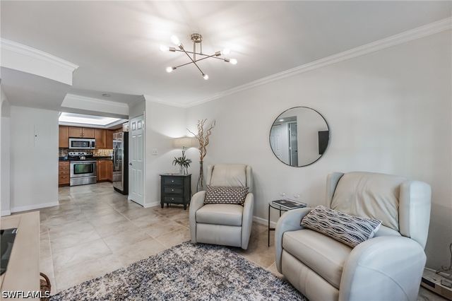5633 Turtle Bay DR 37, Naples, FL 34108