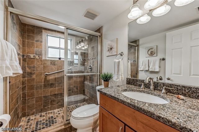 5633 Turtle Bay DR 37, Naples, FL 34108