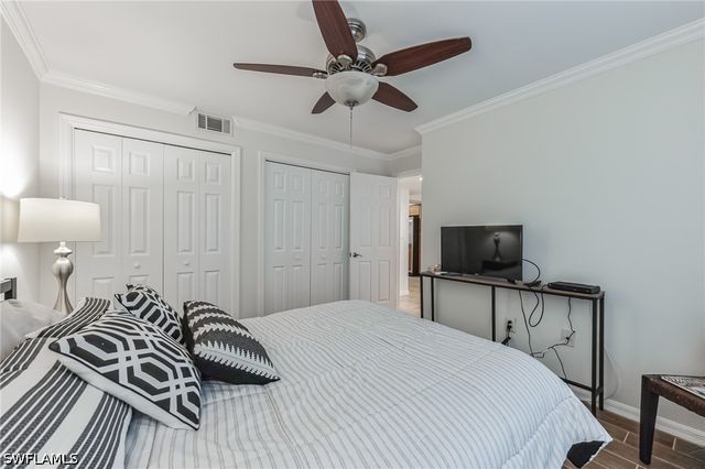 5633 Turtle Bay DR 37, Naples, FL 34108