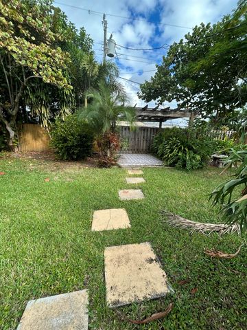 5839 Daphne Drive -, West Palm Beach, FL 33415