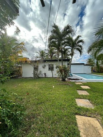 5839 Daphne Drive -, West Palm Beach, FL 33415