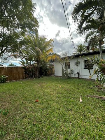 5839 Daphne Drive -, West Palm Beach, FL 33415