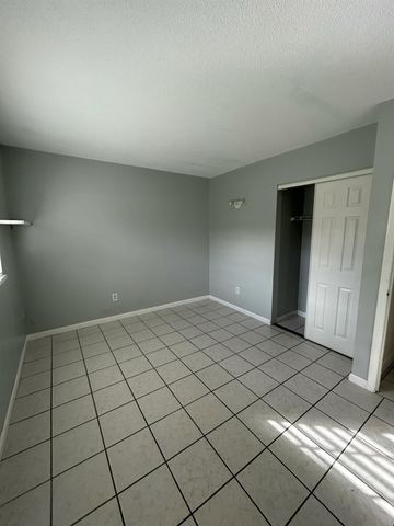 5839 Daphne Drive -, West Palm Beach, FL 33415