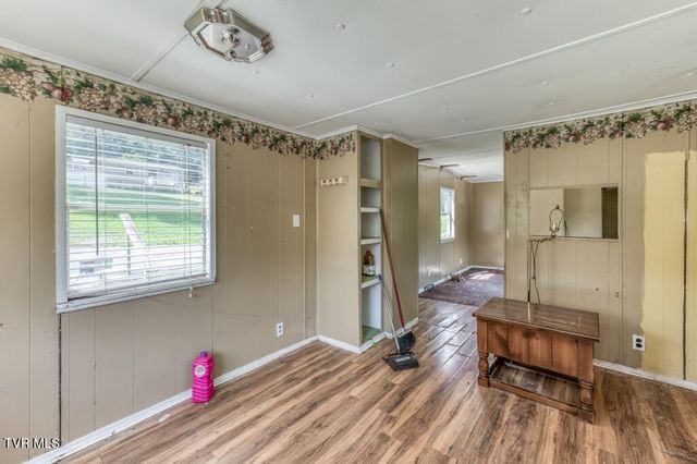 318 & 322 Deck Valley Road, Bristol, TN 37620