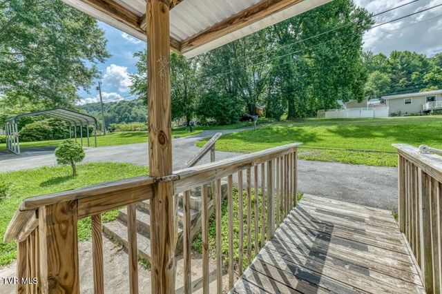 318 & 322 Deck Valley Road, Bristol, TN 37620