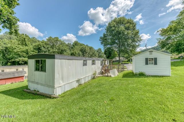 318 & 322 Deck Valley Road, Bristol, TN 37620