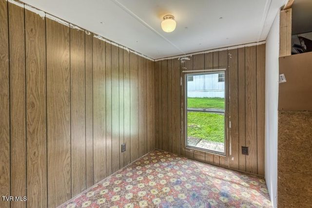 318 & 322 Deck Valley Road, Bristol, TN 37620