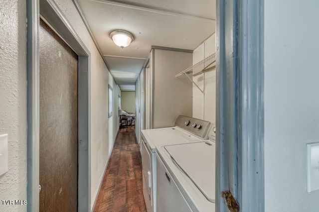 318 & 322 Deck Valley Road, Bristol, TN 37620