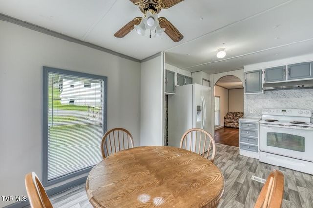 318 & 322 Deck Valley Road, Bristol, TN 37620