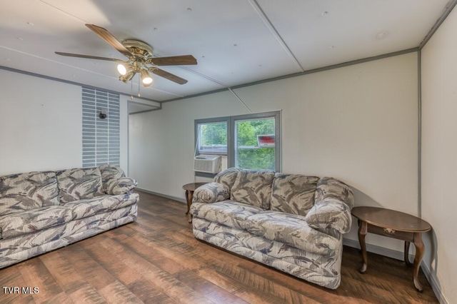 318 & 322 Deck Valley Road, Bristol, TN 37620